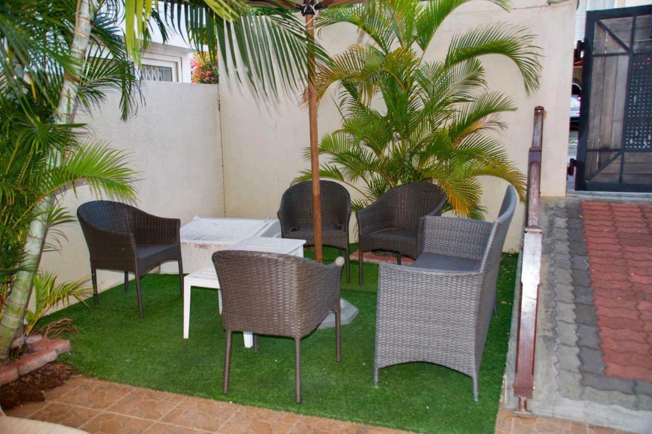 Apartmán Zanana Penthouse Flic-en-Flacq Exteriér fotografie